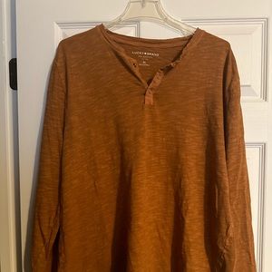 Men's XL long sleeve like new (worn once)
